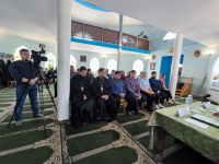 Заседание Консультативного совета по делам национальностей в мечети