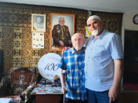 100-летний юбилей Героя: имам Новокузнецка навестил легендарного танкиста Николая Нефедова